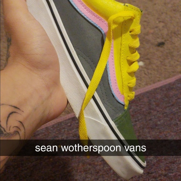 Custom shoes you can contact me at +15707092887 - Picture 2 of 8